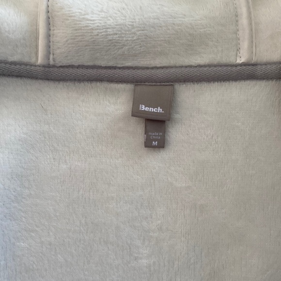 Bench Jacket - Picture 3 of 4